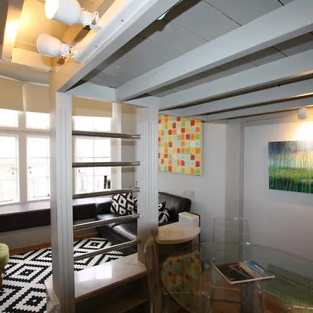 Historic Two Bed Apartment In Heart Of The City Bristol Exterior photo